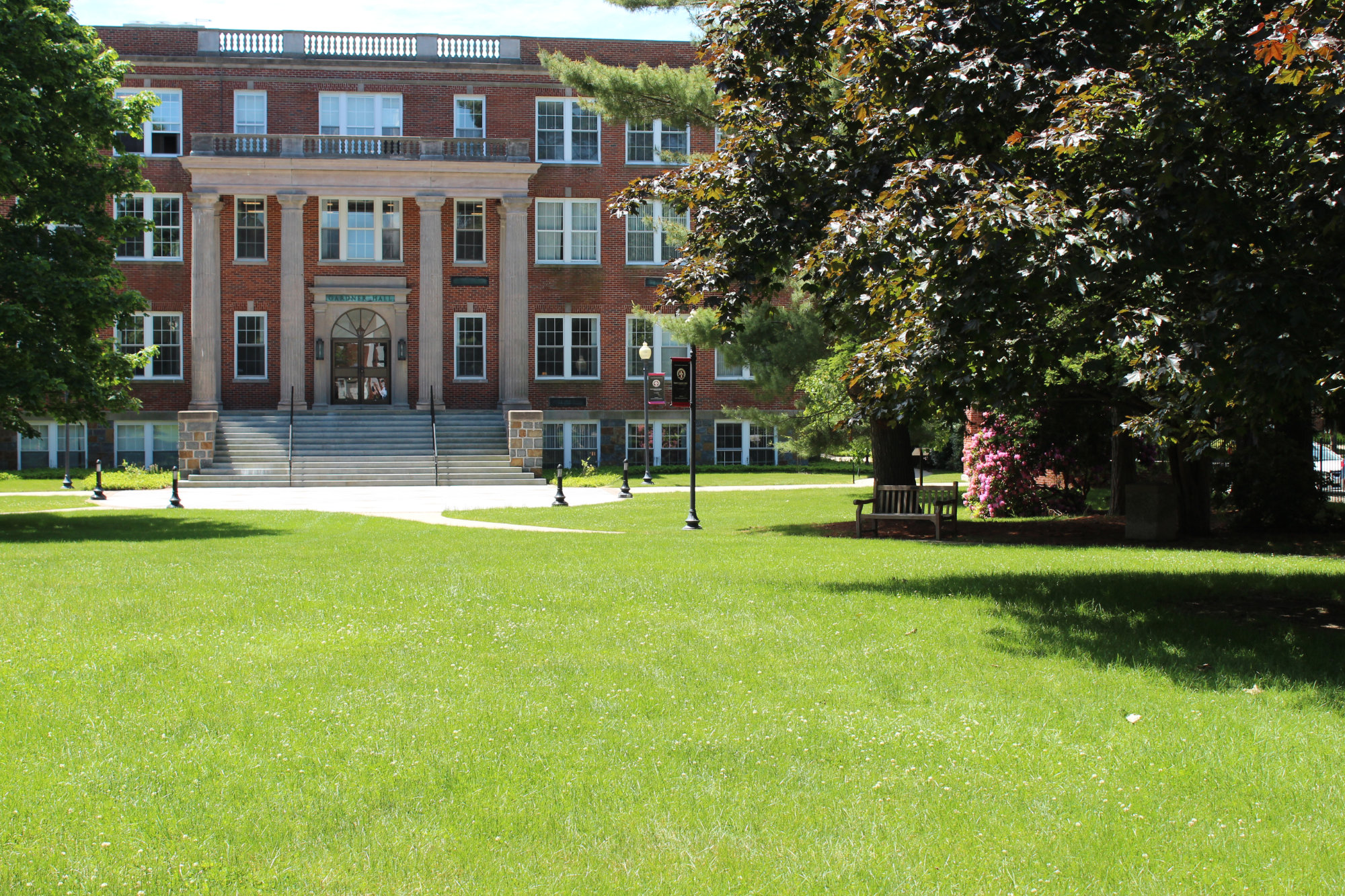 Home - Eastern Nazarene College